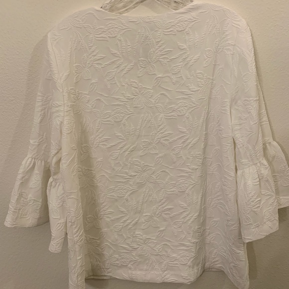Calvin Klein Winter White Blouse w/Bell Sleeves-M - Picture 3 of 9